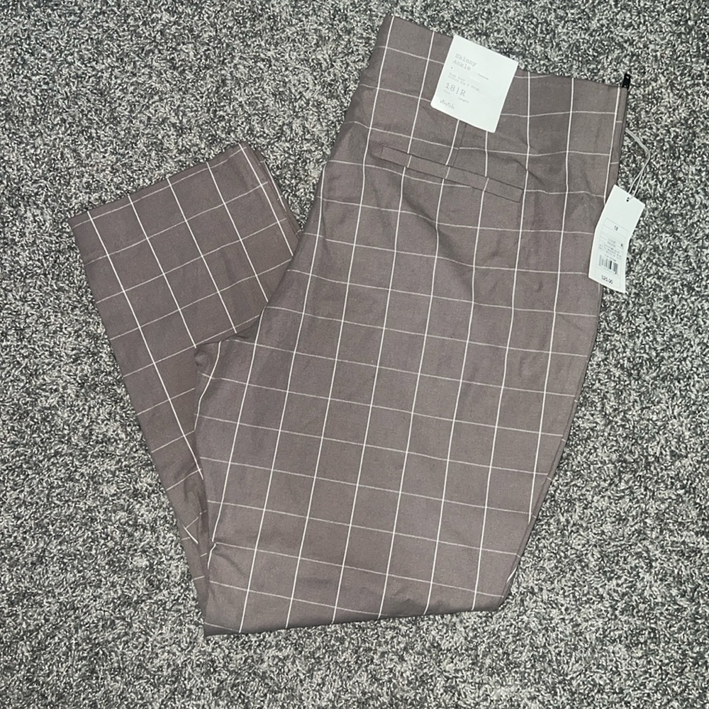 Stylish Gray Checkered Women's Pants